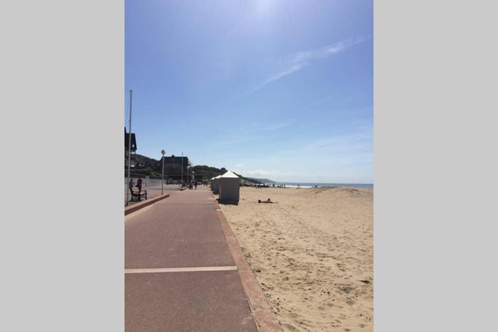 Le Coin Vert Deauville Exterior photo